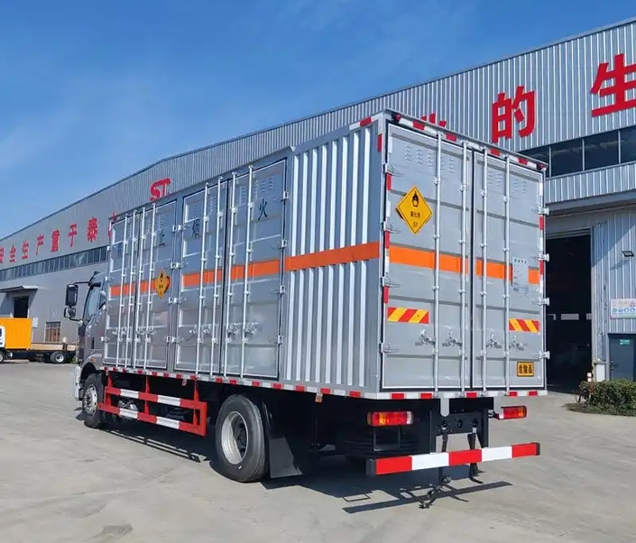 8�ฯʴƷ�޳����䳵��